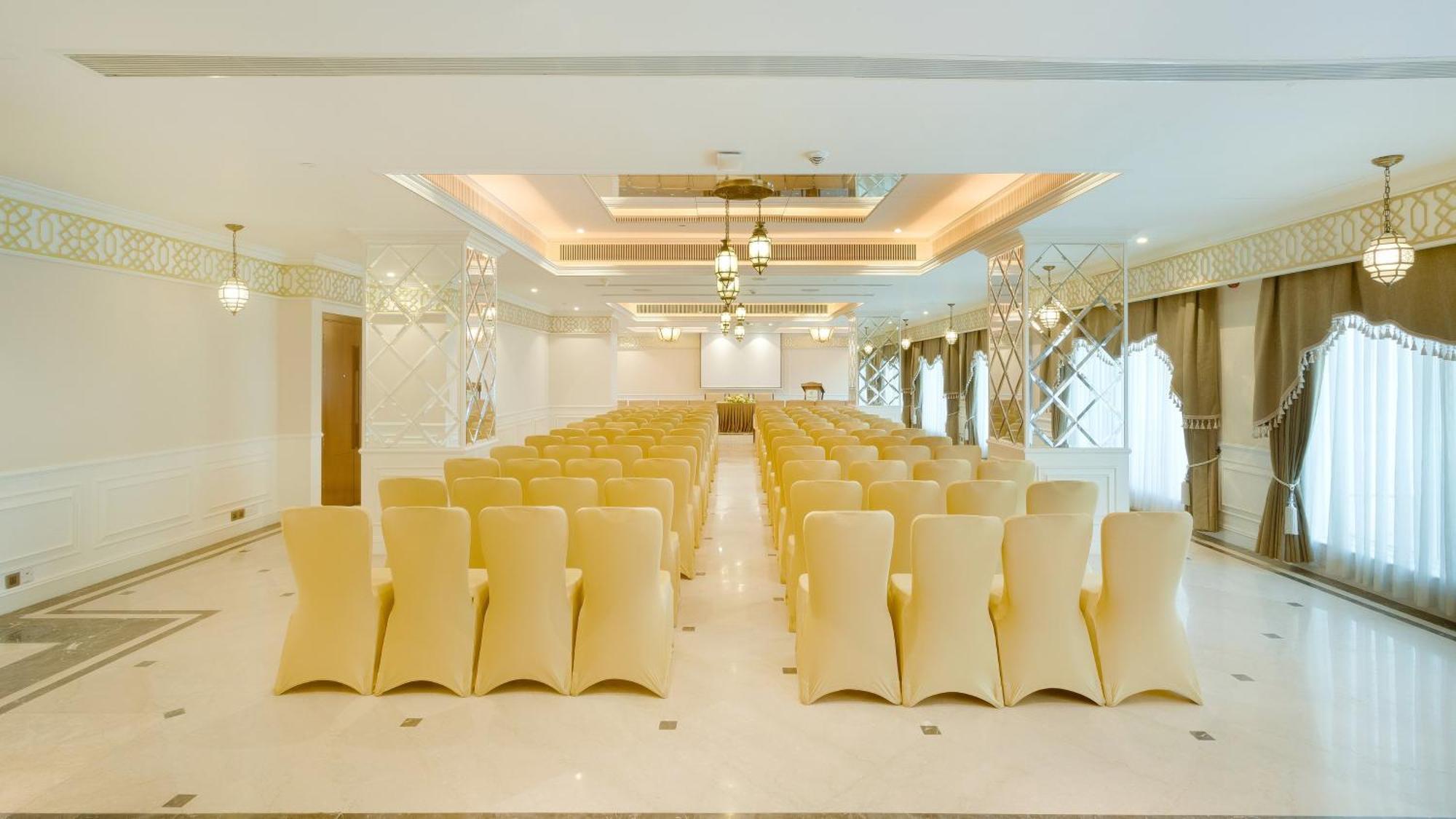 Holiday Inn Dhaka City Centre By Ihg Exteriör bild