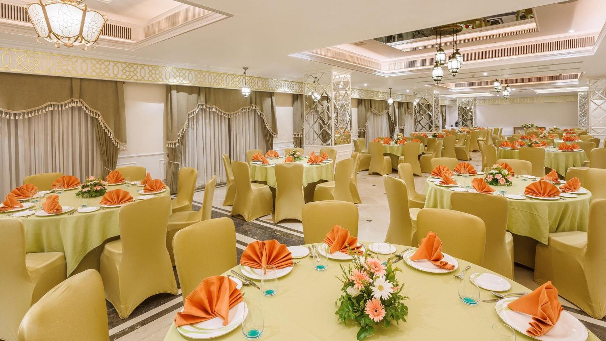Holiday Inn Dhaka City Centre By Ihg Exteriör bild